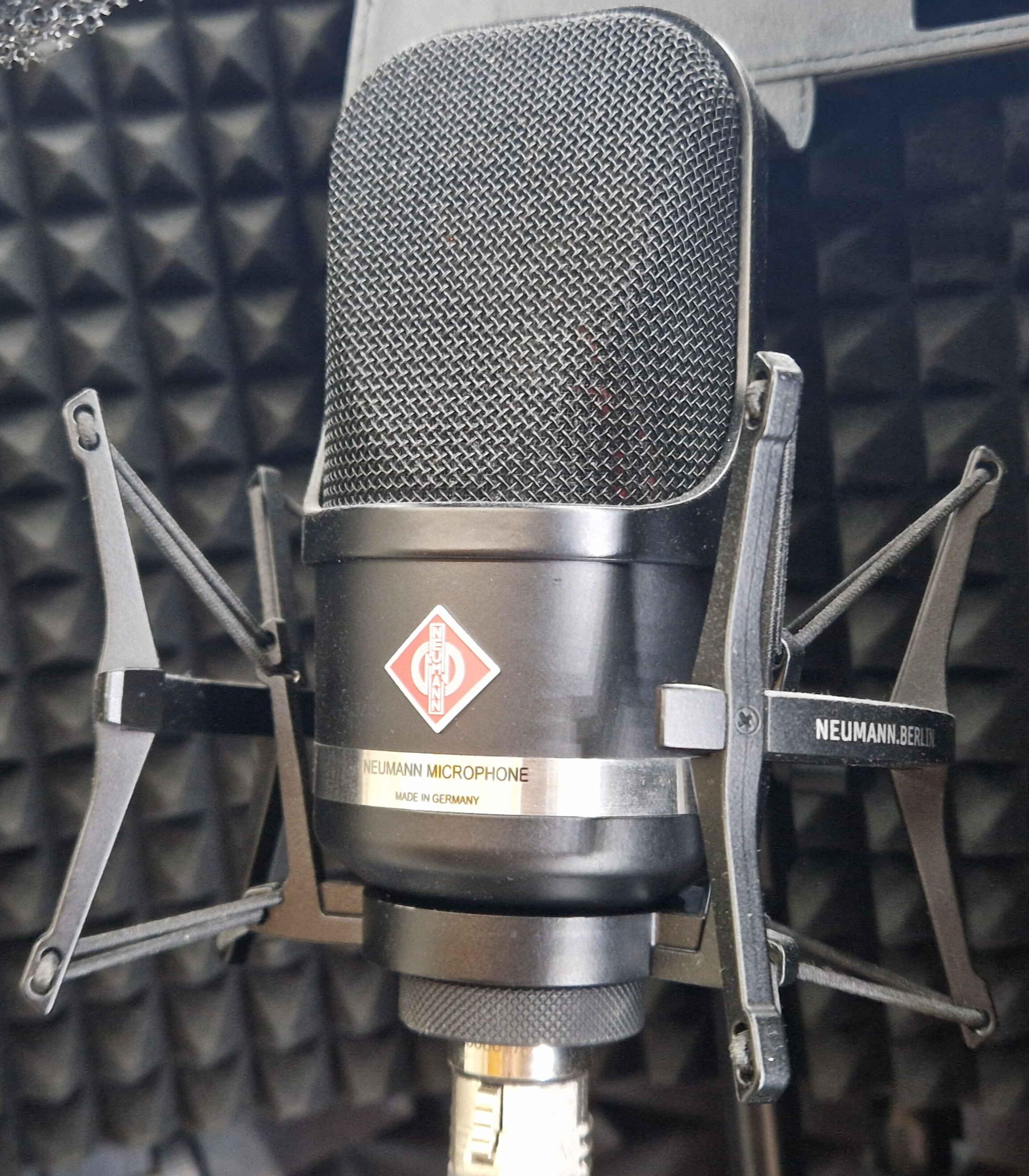 Neumann TLM 107